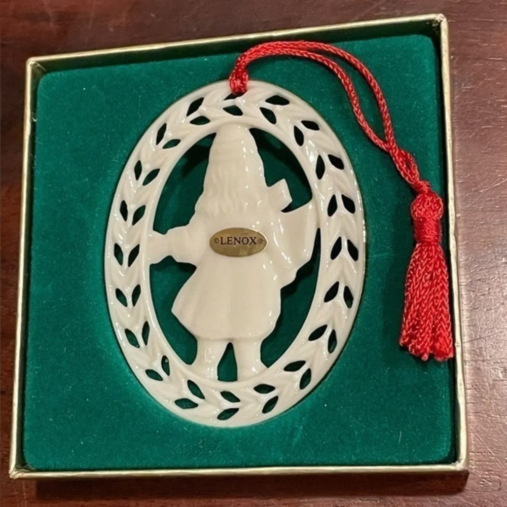 Vintage Lenox Caroler Ornament Christmas Tree Holiday Carol